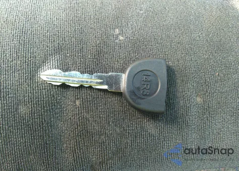 2000 Chevrolet Silverado 1500 Ls z USA, uszkodzony, nr VIN 2GCEC19V3Y1294799